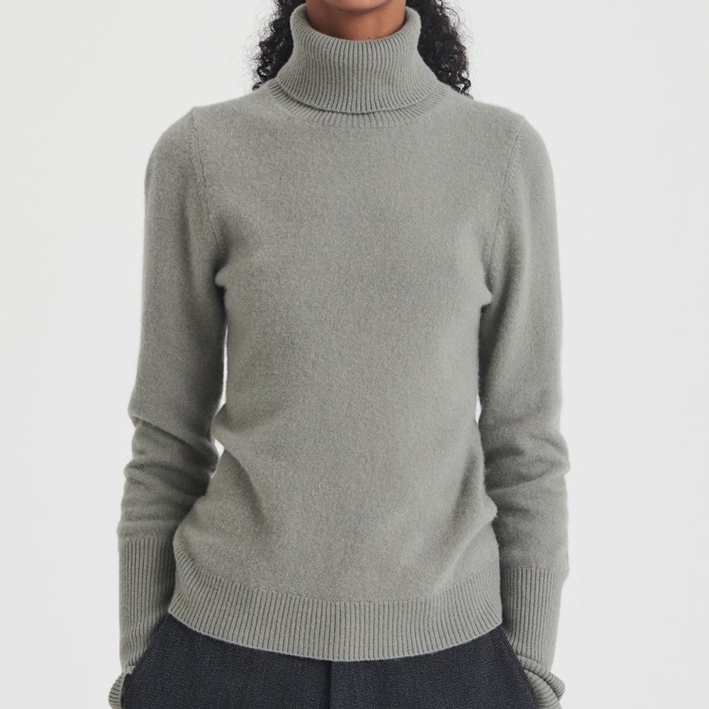 Naadam 100% Cashmere Women’s Size XS‎ Signature Turtleneck Sweater Moss Green